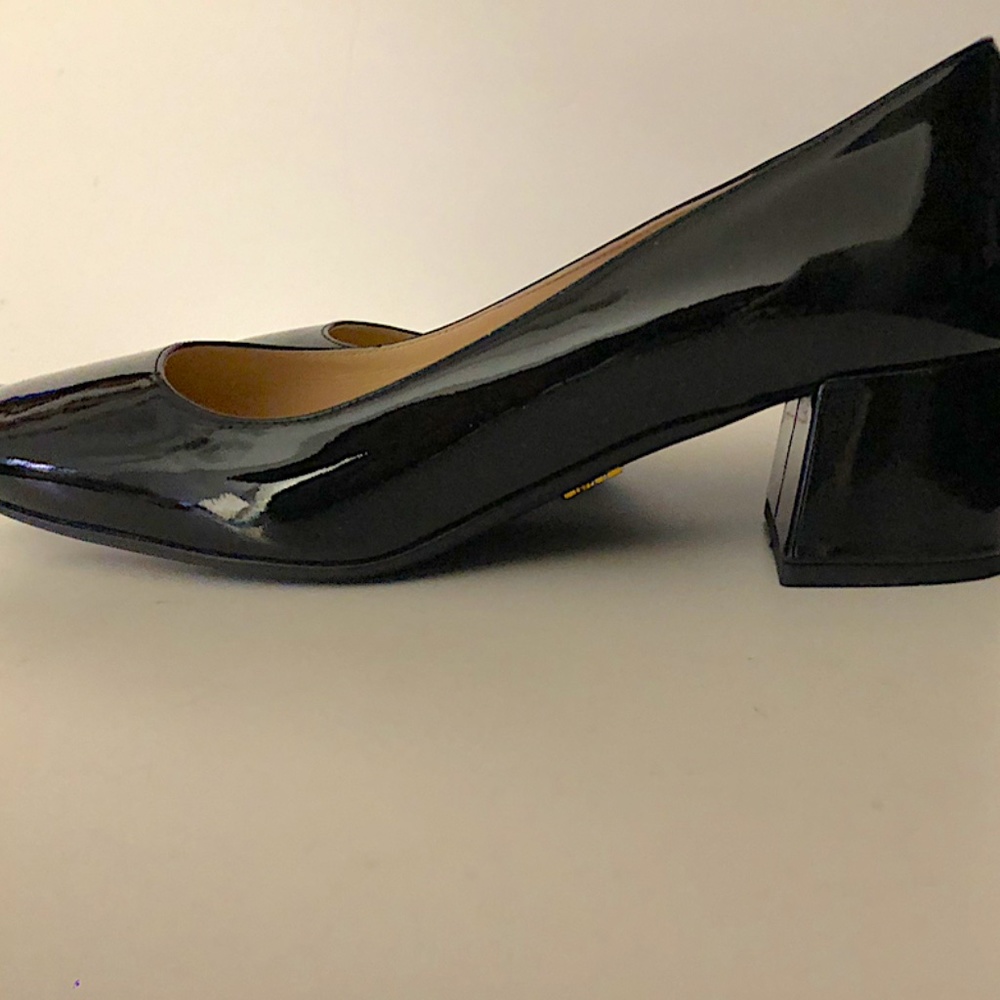 Prada  Black Patent Leather Heeled Pumps Shoes - Picture 11 of 15